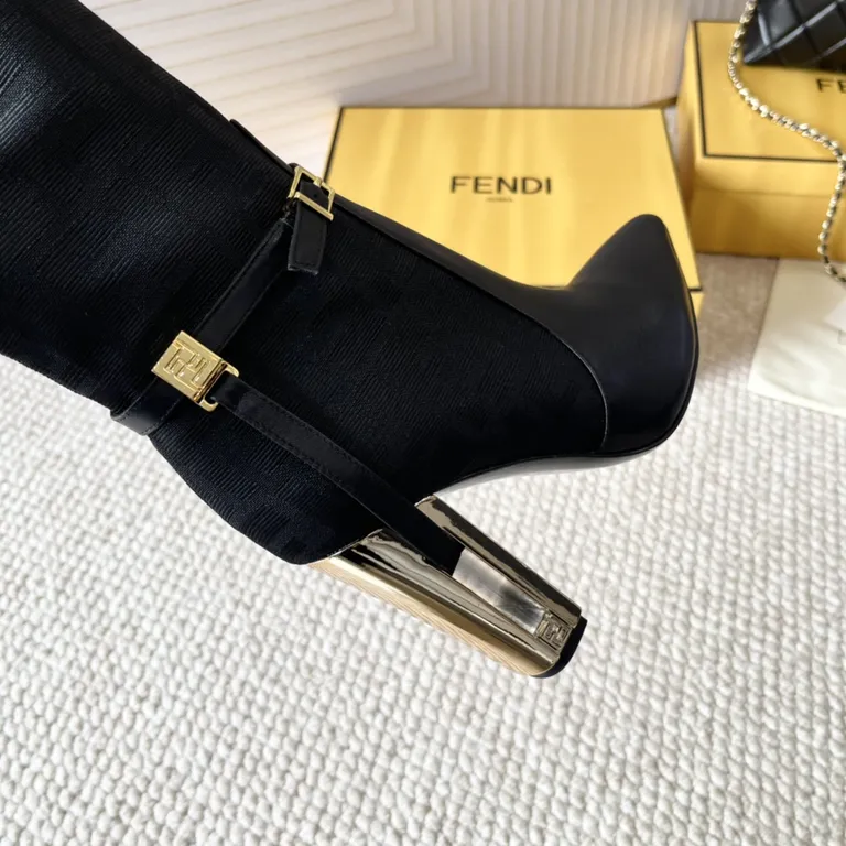 Fendi Shoe 